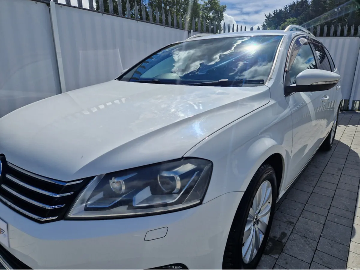 Volkswagen Passat 1.4 PETROL AUTO - Image 5