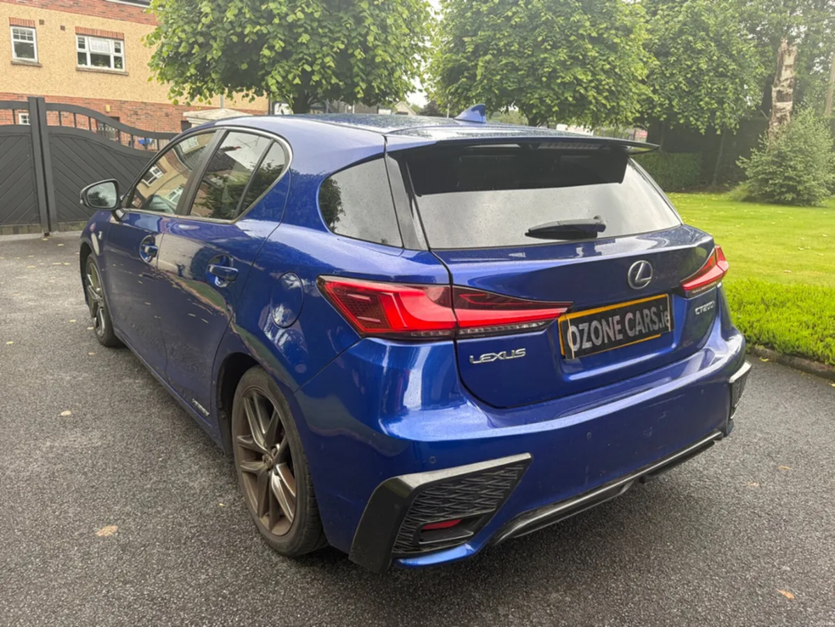 Lexus CT F SPORT CVT - Image 4