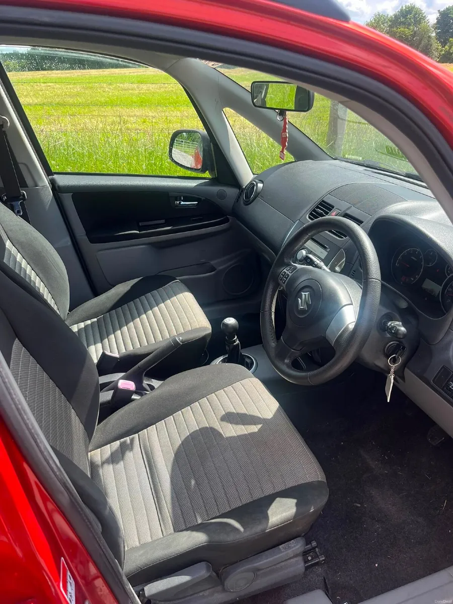 *Very Low Mileage* Suzuki SX4 2011 - Image 2