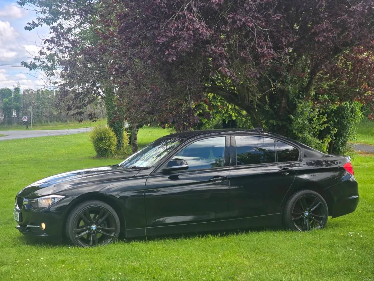 2015 BMW 3 series
Version 2.0D F30 sport NCT-09 27 - Image 4