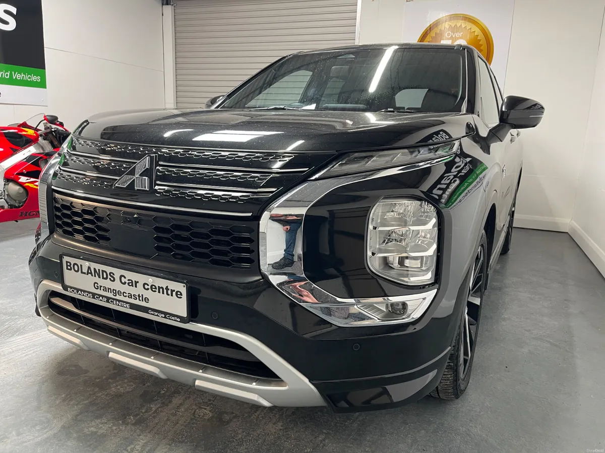 2022 Mitsubishi Outlander 7 Seater Hybrid 2.4 Phev - Image 4
