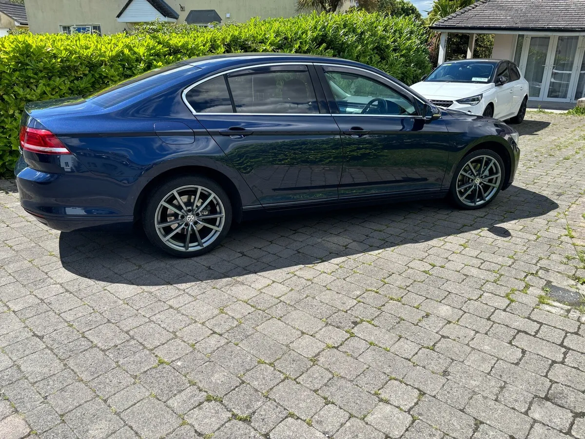 VW Passat - Image 2