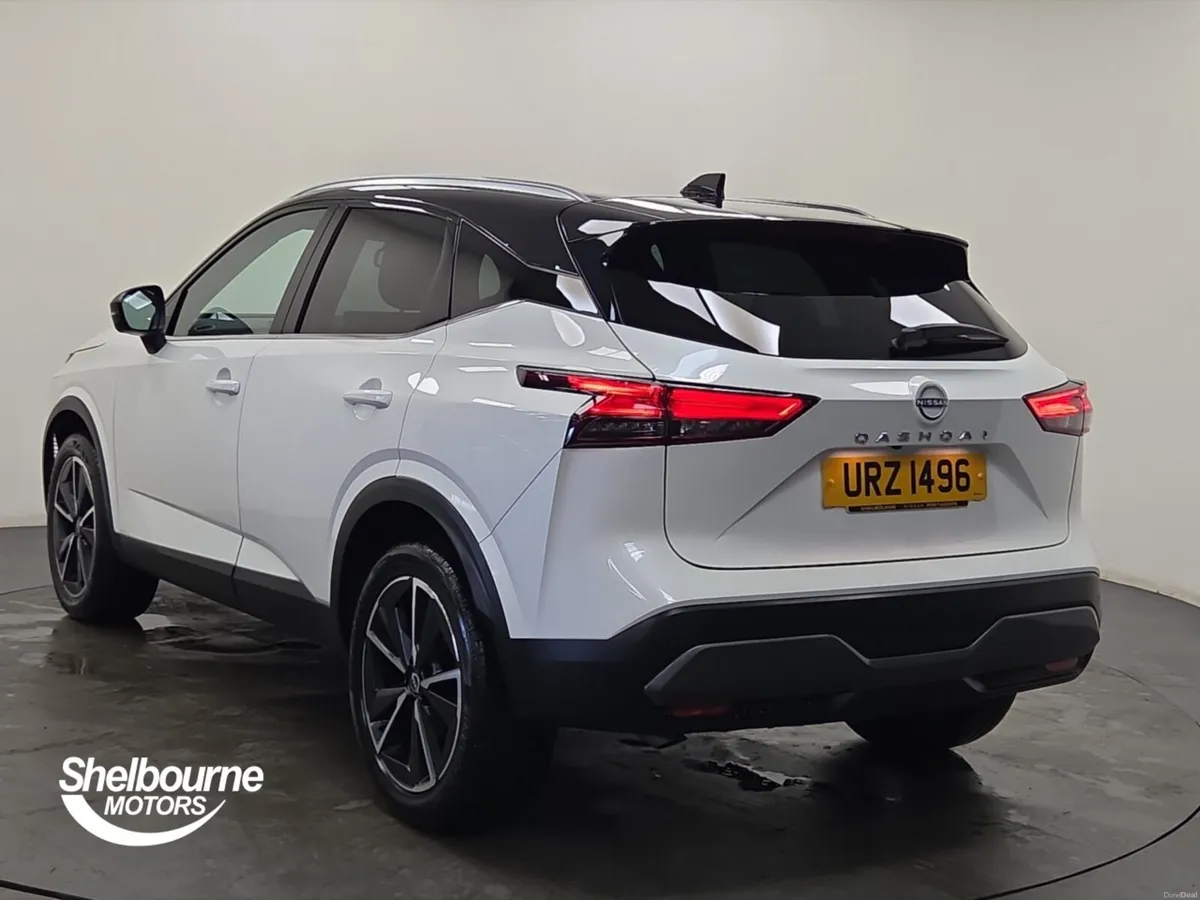 Nissan Qashqai Hatchback Tekna - Image 2