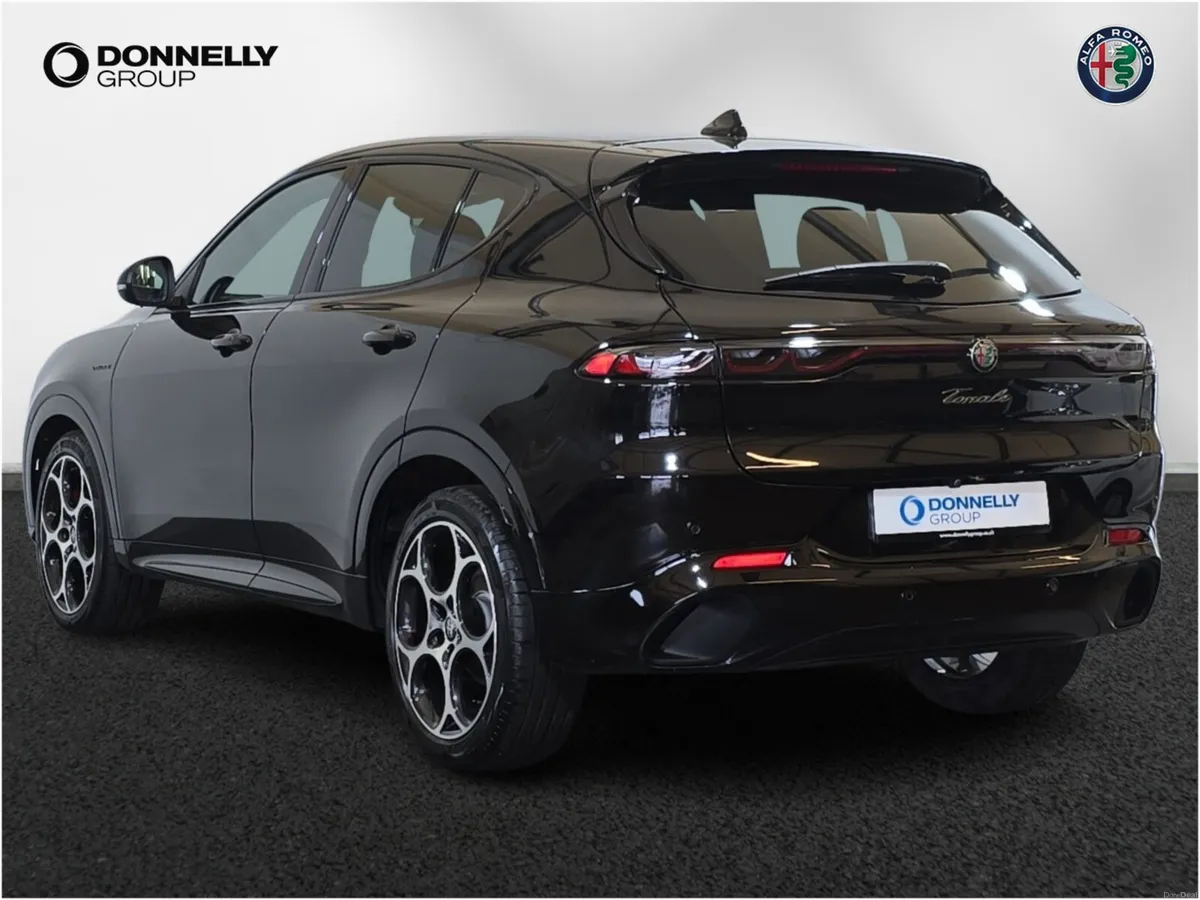 Alfa Romeo Tonale Hatchback Veloce - Image 2