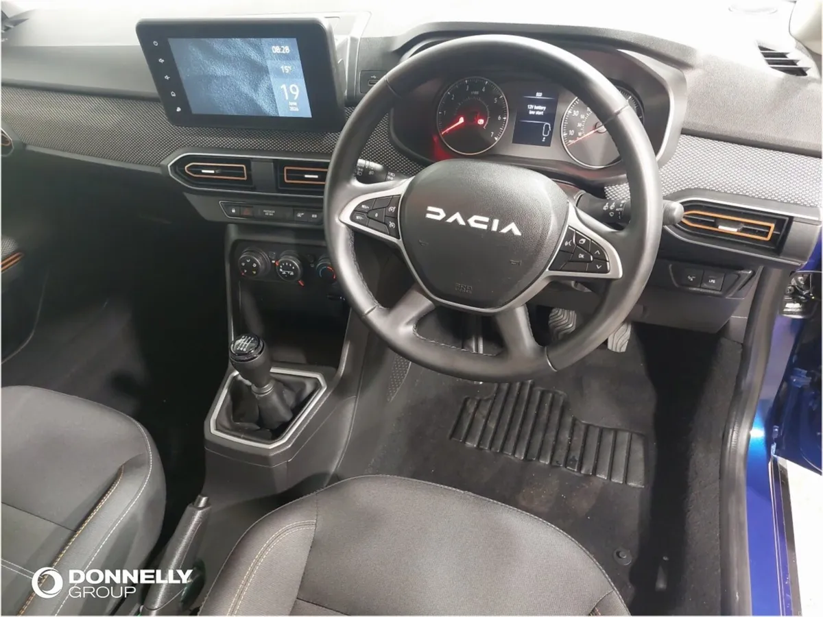 Dacia Sandero Stepway Hatchback Expression - Image 4