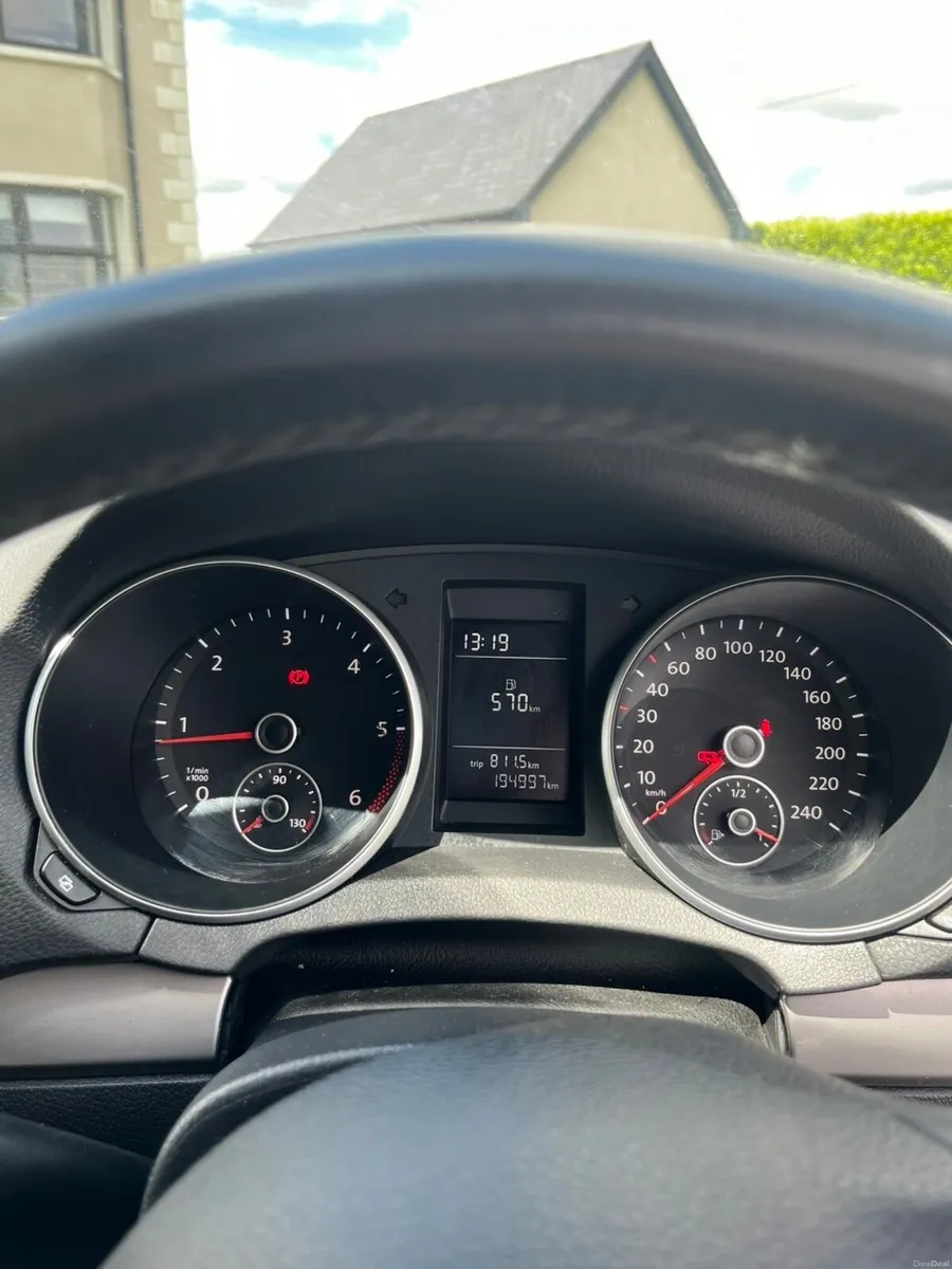 Volkswagen Golf 2012 - Image 3
