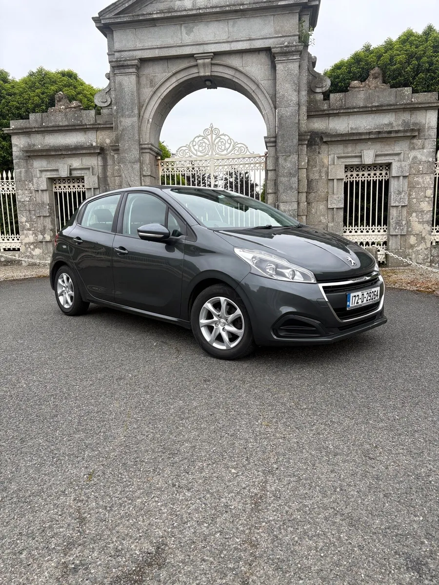 Peugeot 208 83000km 2017 - Image 1