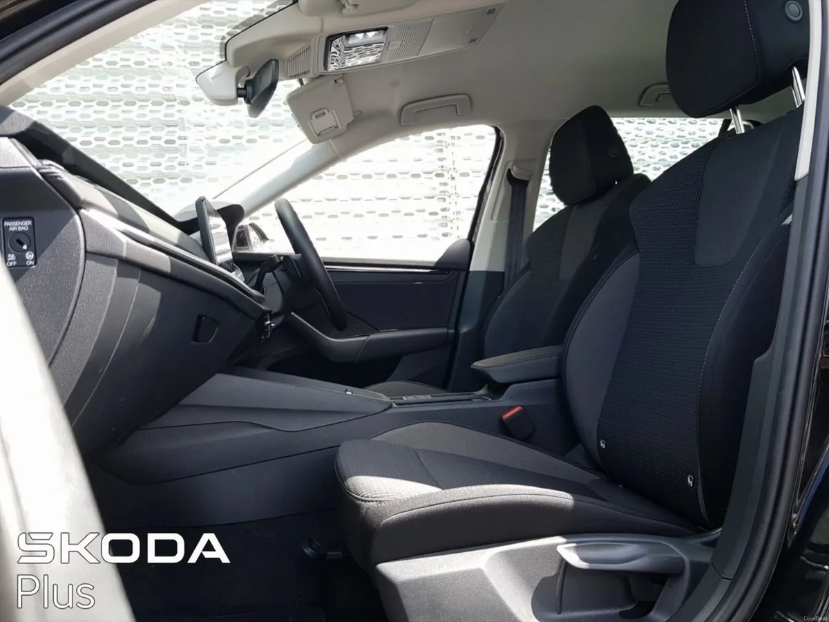 Skoda Octavia COMBI SELECTION 2.0TDI 150HP DSG - Image 3