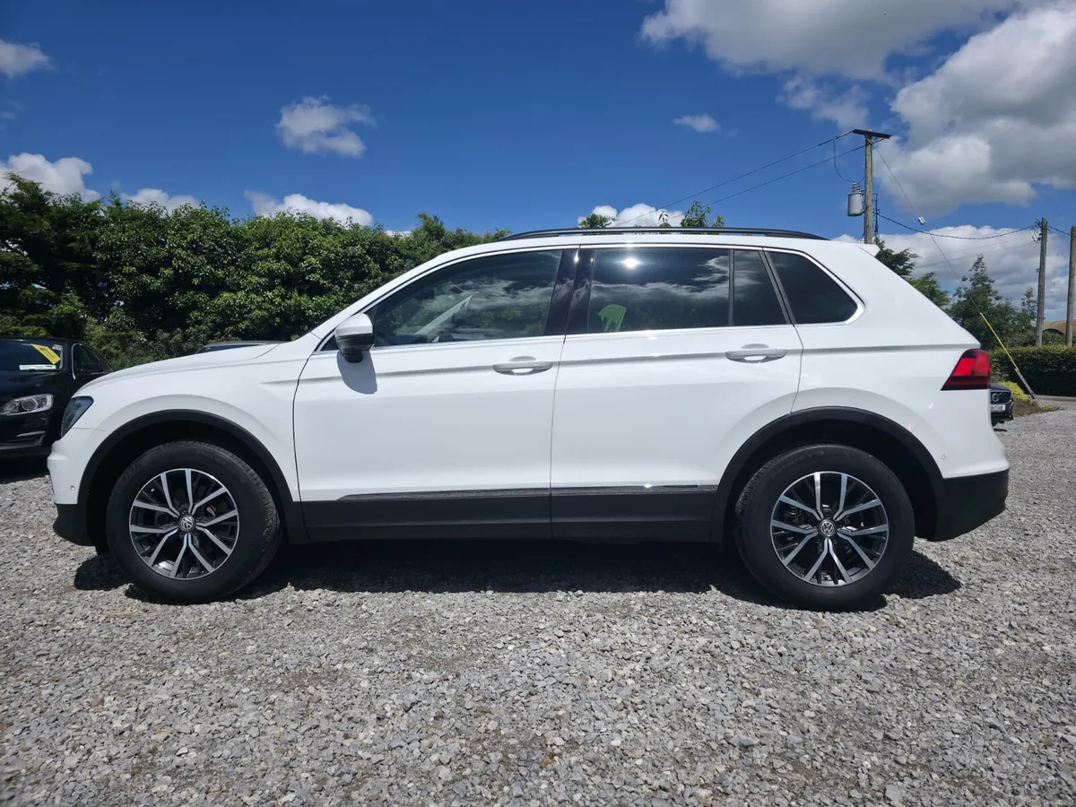 2019 Volkswagen Tiguan TDI 4Motion Comfortline - Image 2