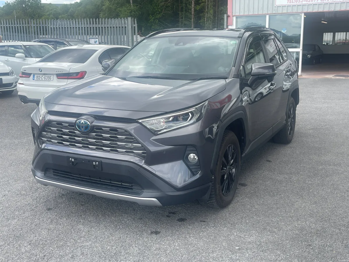 2019-2 Toyota Rav4 - Image 3