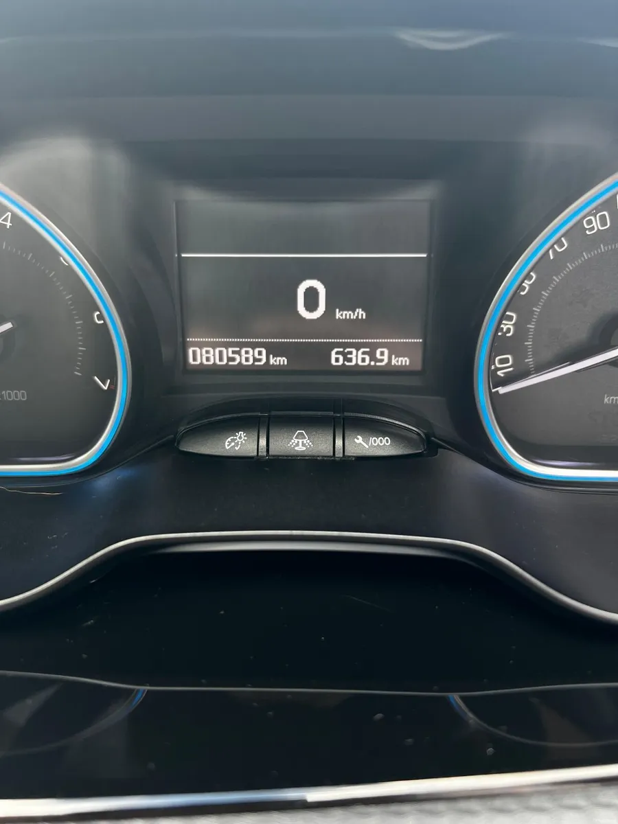 Peugeot 2008 2017 - Image 3