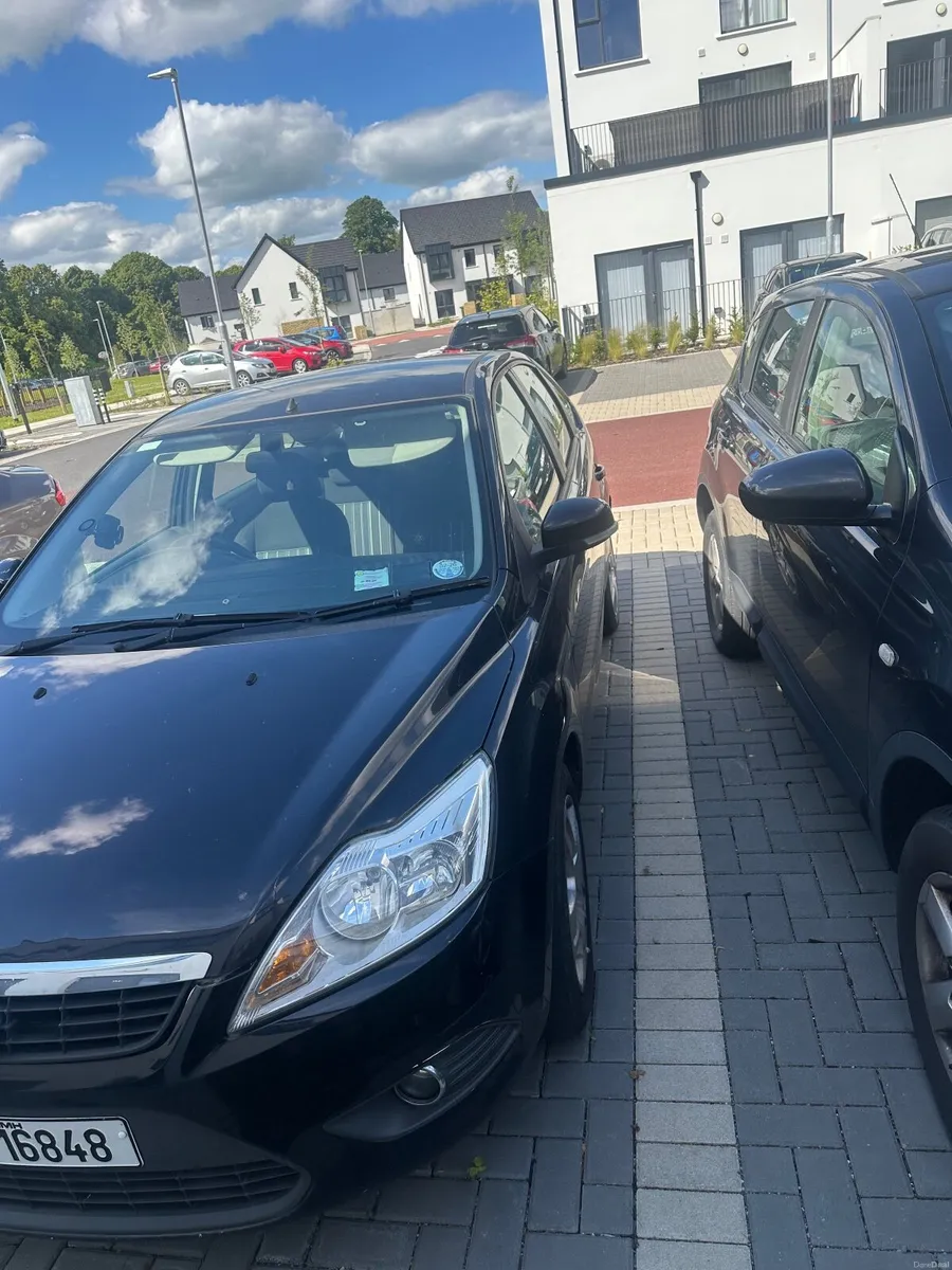 Ford Focus 2009 - Image 2