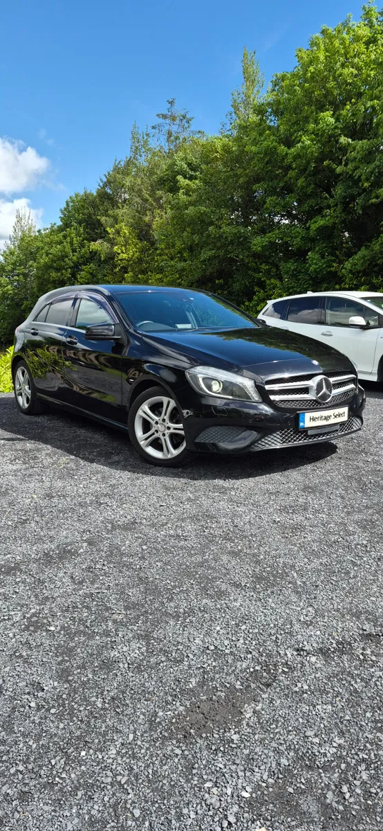 MERCEDES BENZ A180 AUTOMATIC 2015 - Image 1