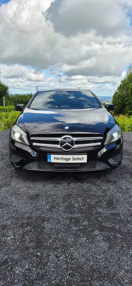 MERCEDES BENZ A180 AUTOMATIC 2015 - Image 3