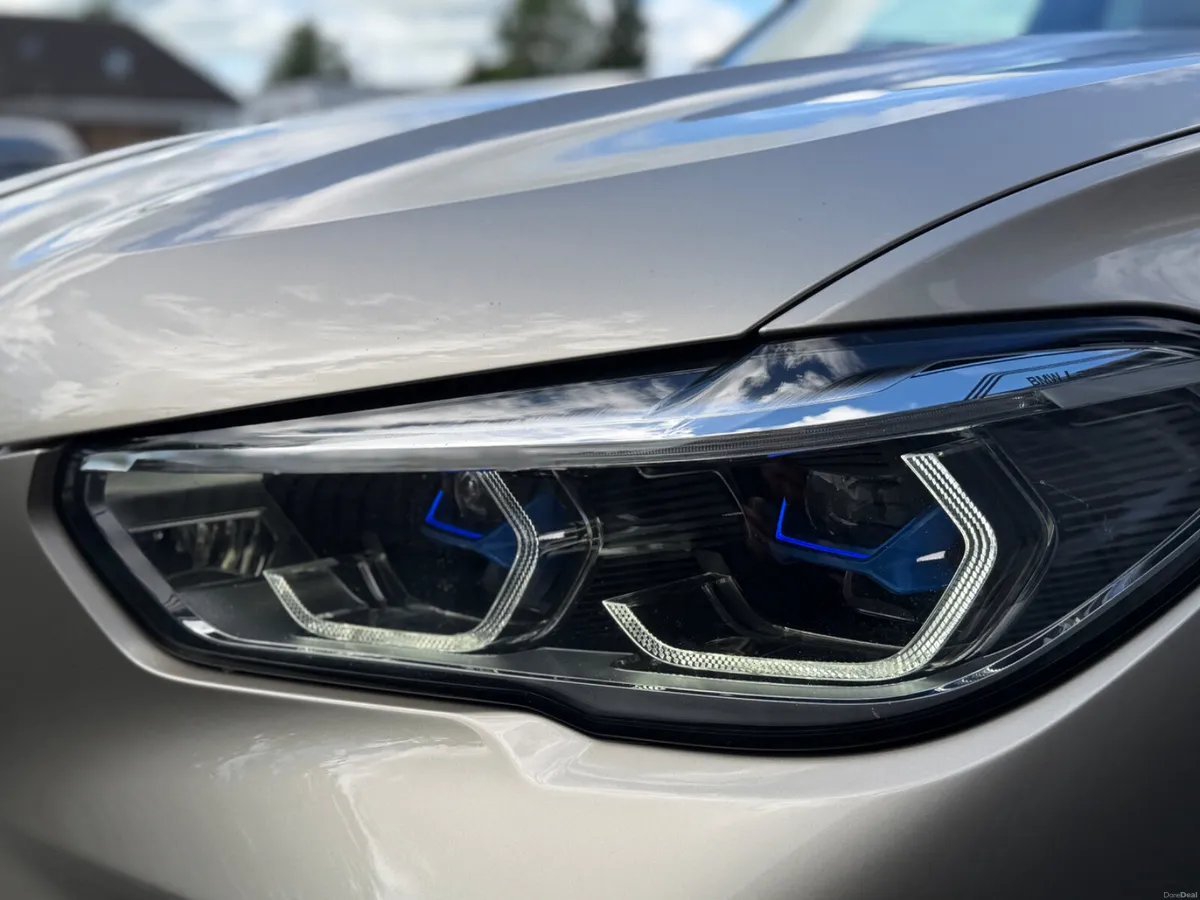 BMW X5 M50d HIGH SPEC - Image 3