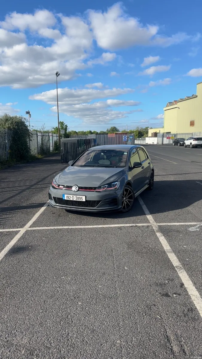 Volkswagen Golf Gti TCR 2019 (192) - Image 1
