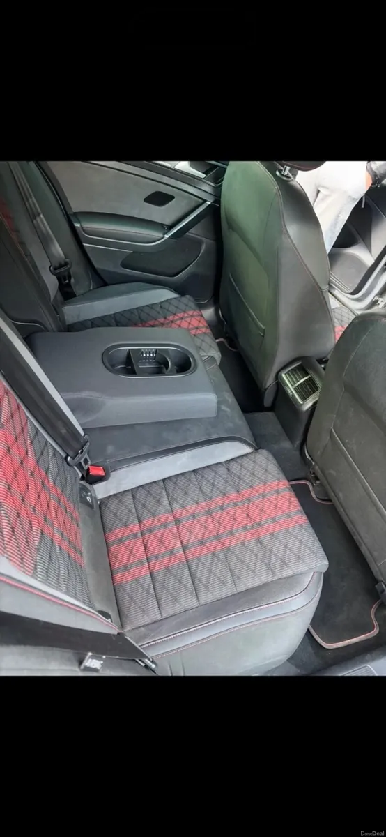 Volkswagen Golf Gti TCR 2019 (192) - Image 5