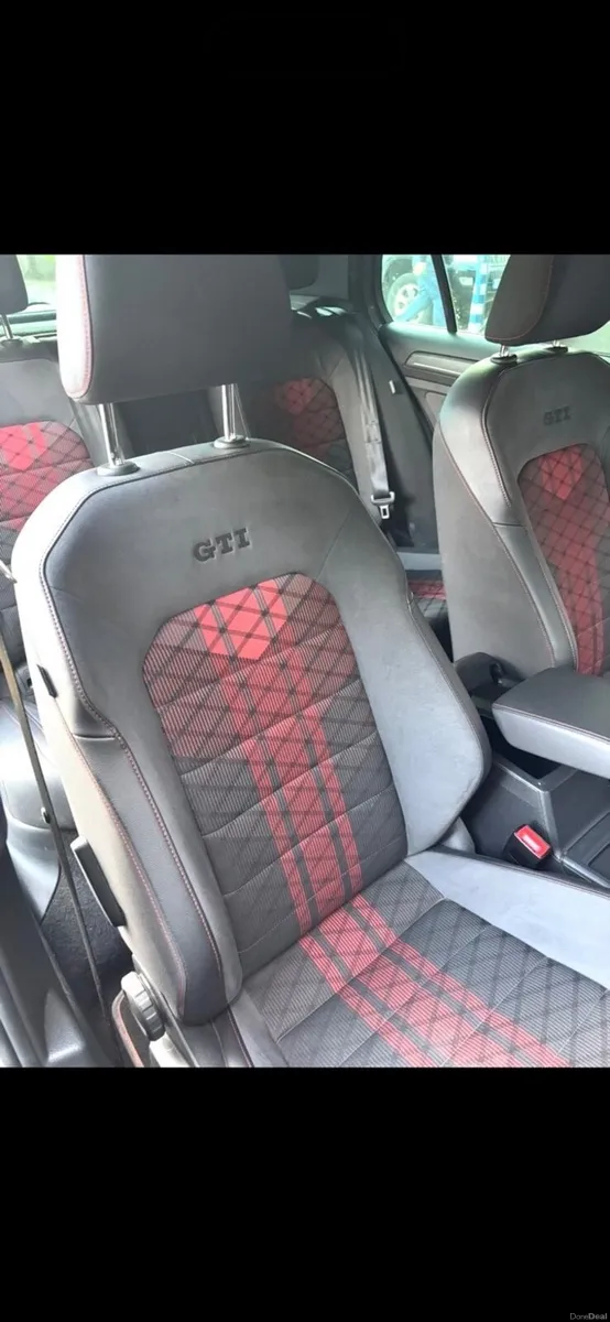 Volkswagen Golf Gti TCR 2019 (192) - Image 6