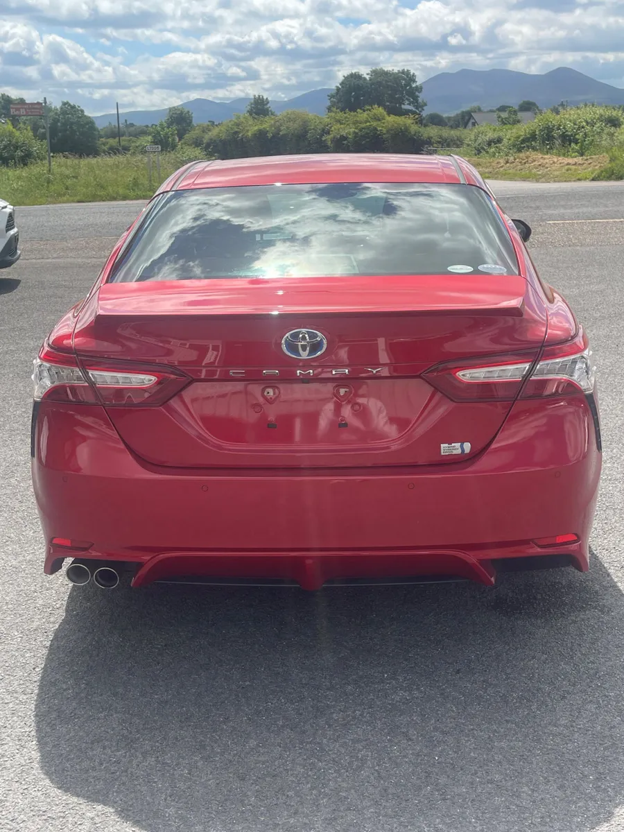 2019-1 Toyota Camry - Image 6