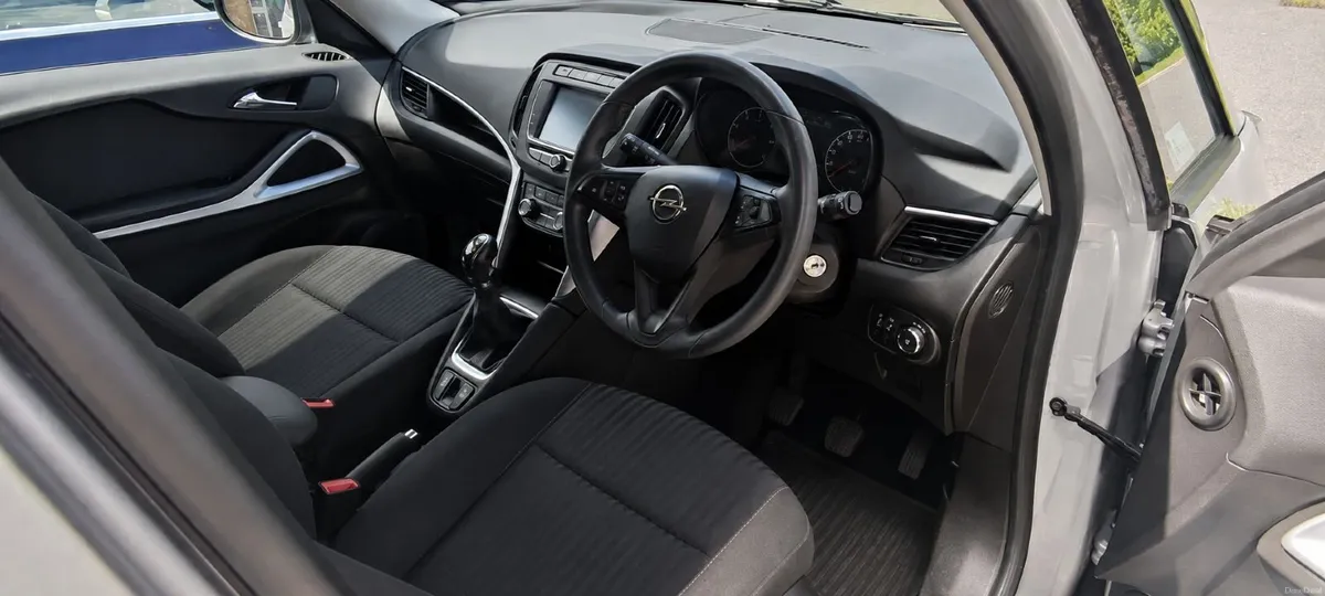 Opel Zafira 2017 7 seater - Image 5