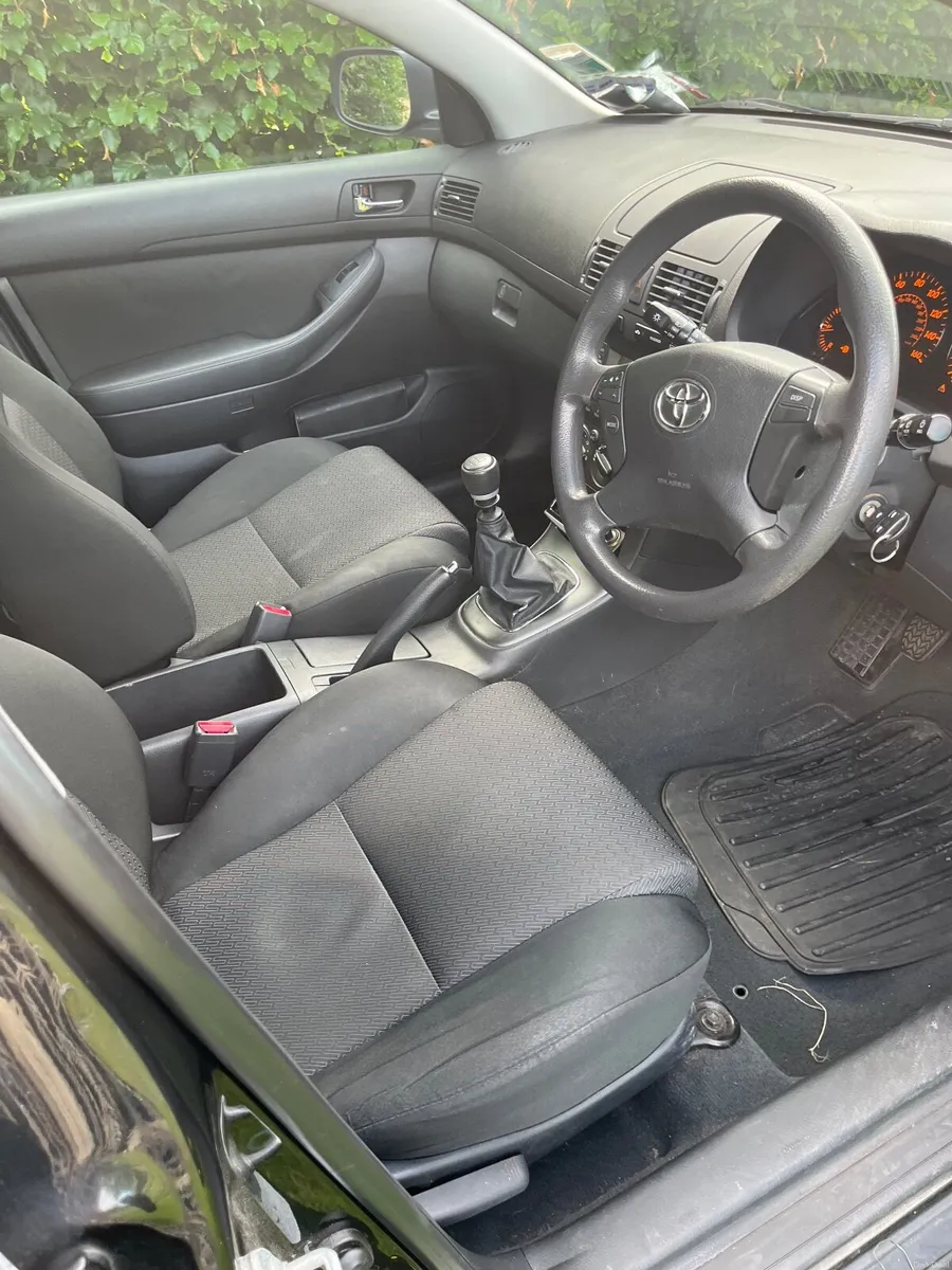 Toyota Avensis 2008 - Image 4