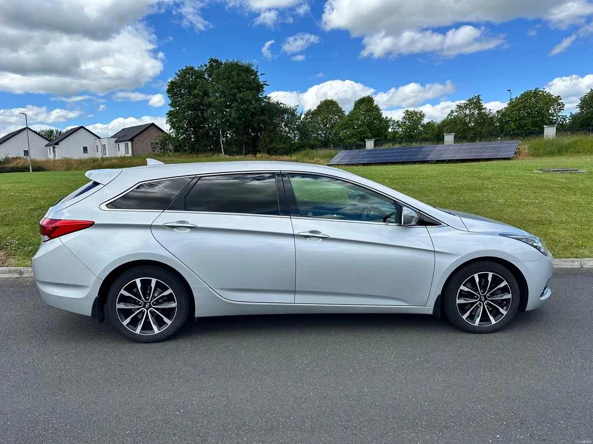 2016 Hyundai I40 Diesel Estate - Image 3