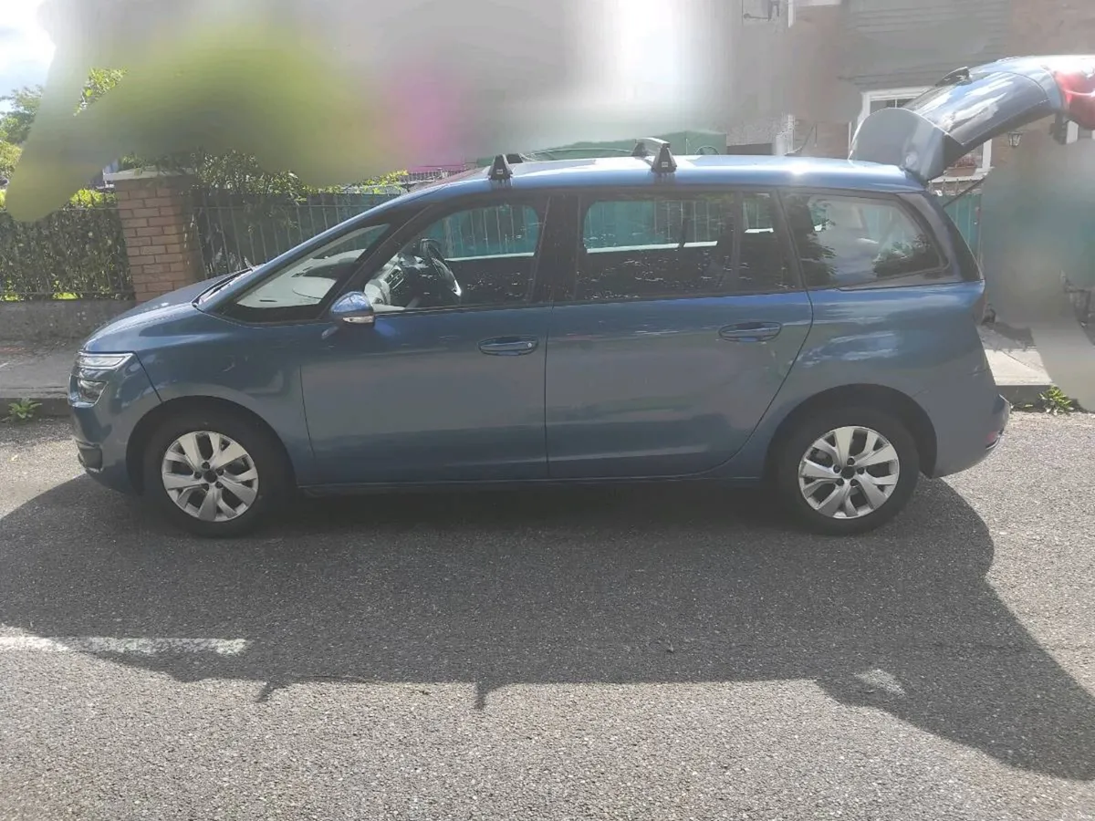 Car - Image 2