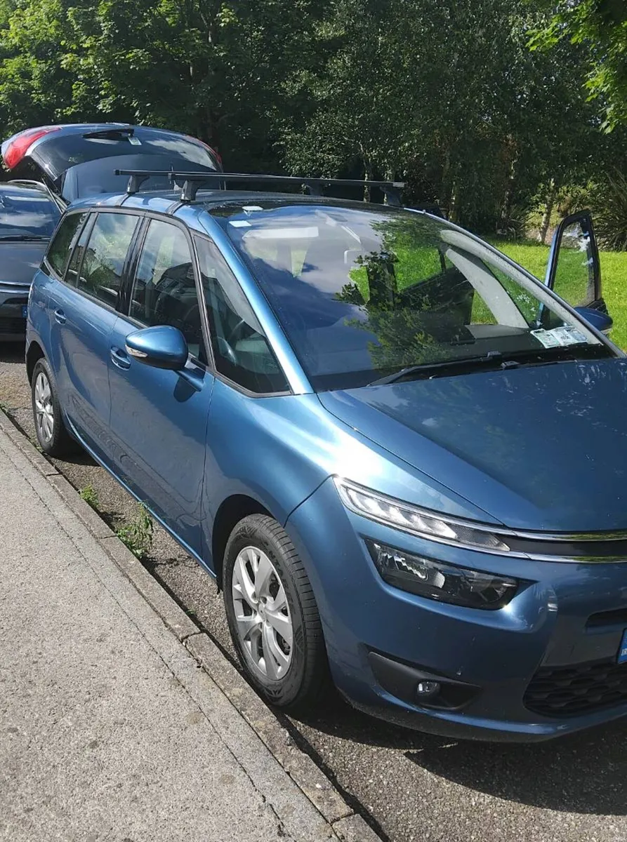Car - Image 4