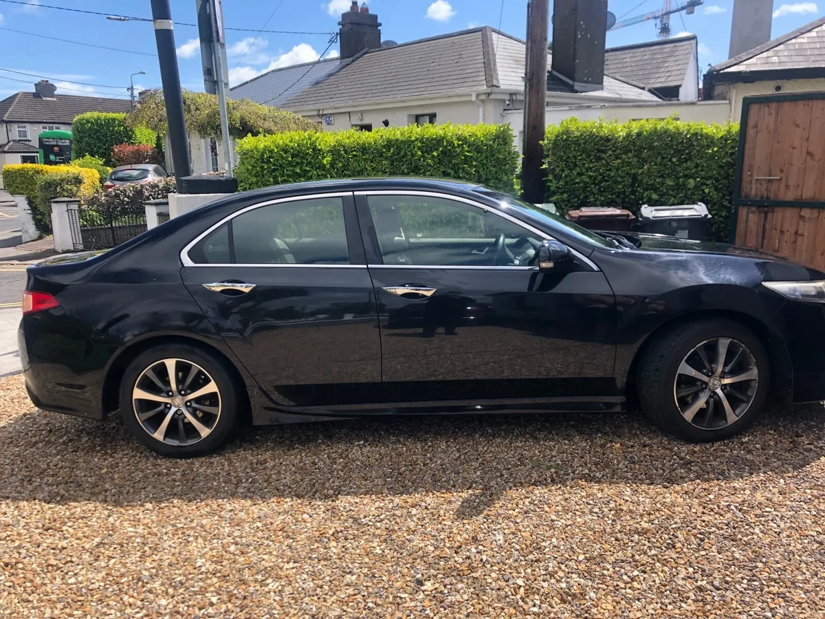 Honda Accord 2013 - Image 1