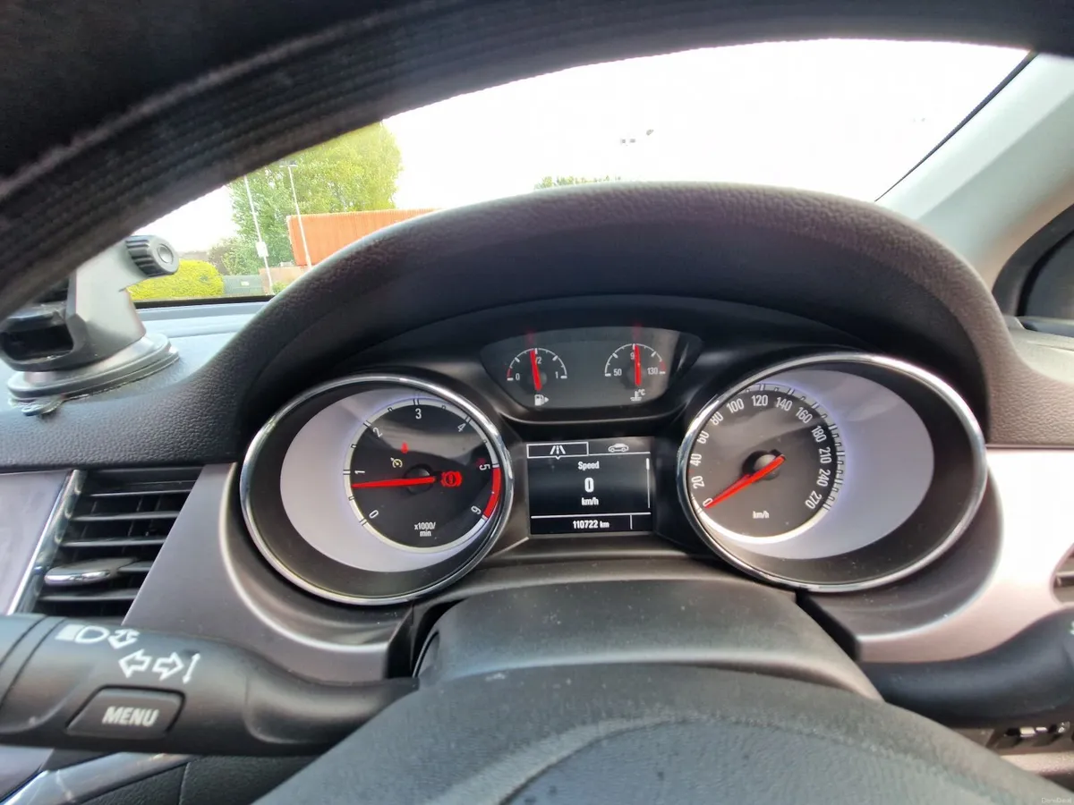 Opel Astra 2017 - Image 5