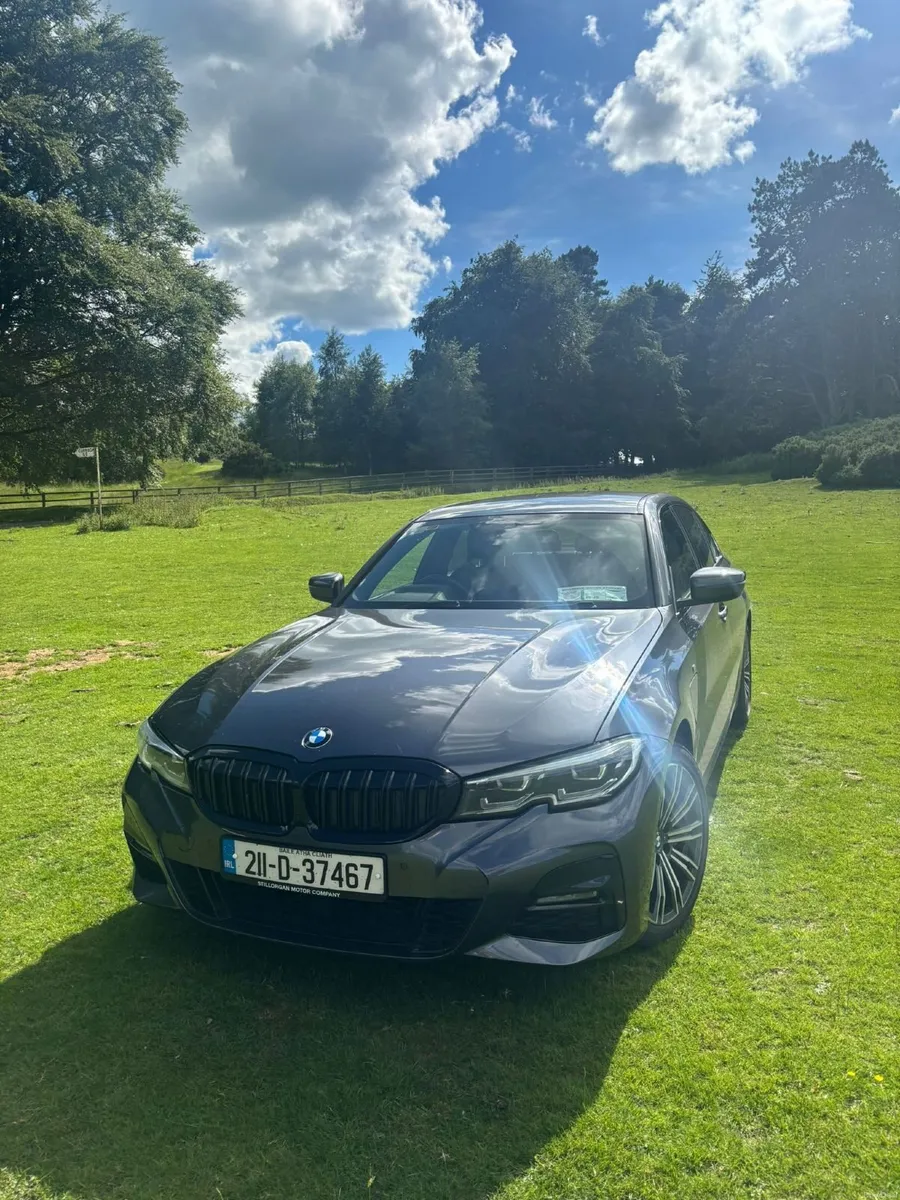 BMW 3-Series 2021 - Image 6