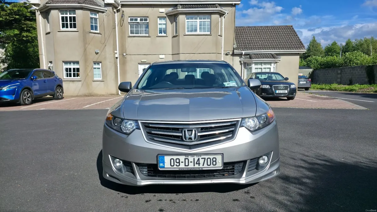 Honda Accord 2009 - Image 1