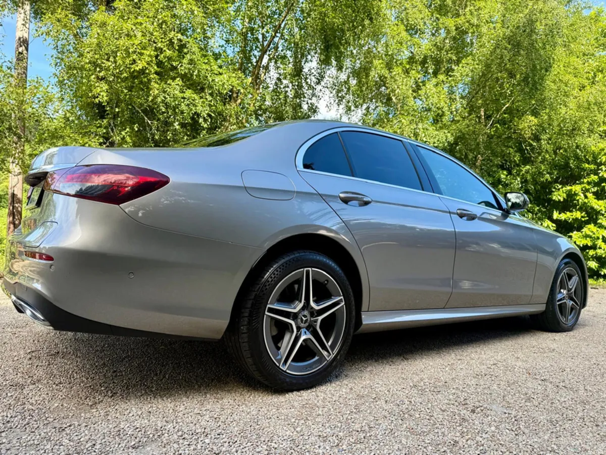 Mercedes-Benz E-Class 300 DE *Adaptive Cruise Cont - Image 6