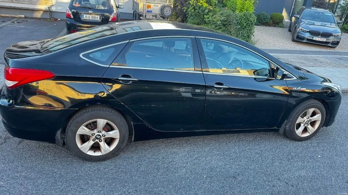 2014 Hyundai i40 - Image 1