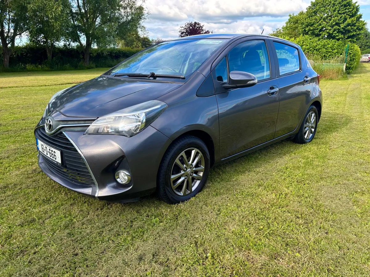 Toyota Yaris - Image 2