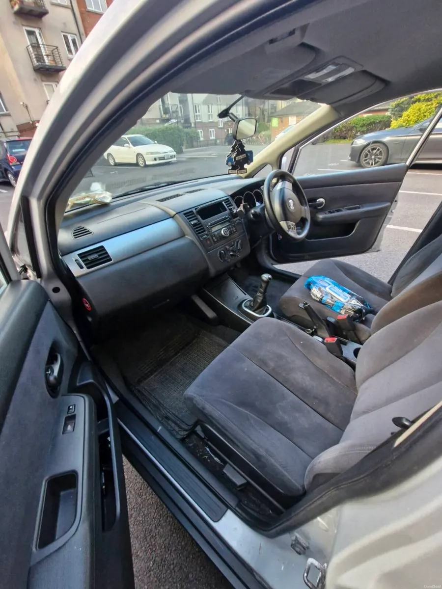 Nissan Tiida - Image 4