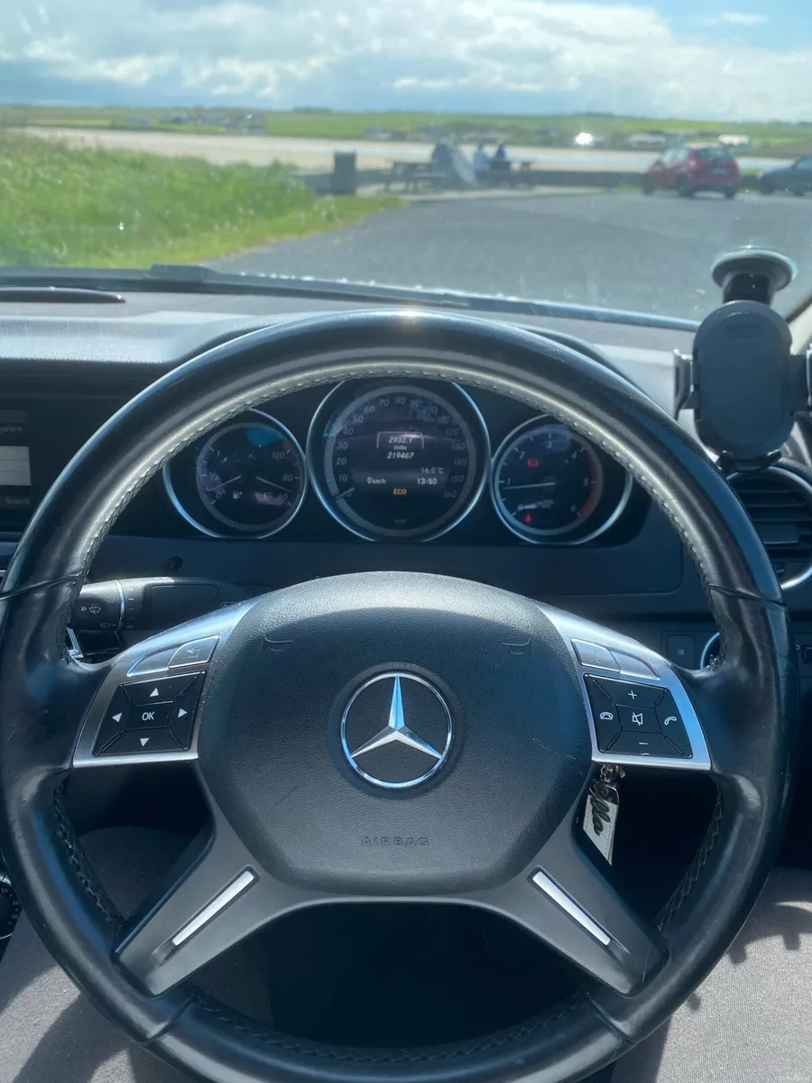 Mercedes Benz c200 - Image 5