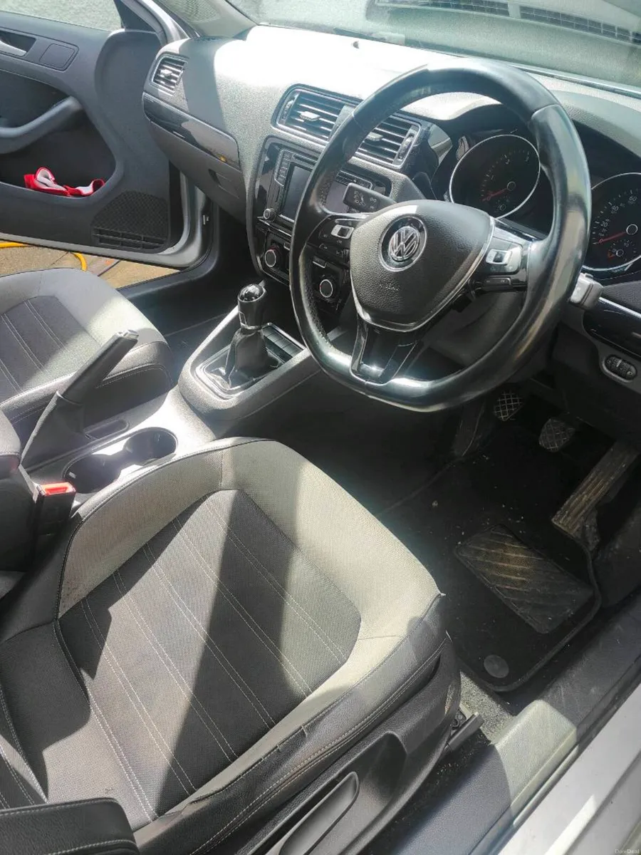 Volkswagen Jetta 2.0 TDI GT - Image 1