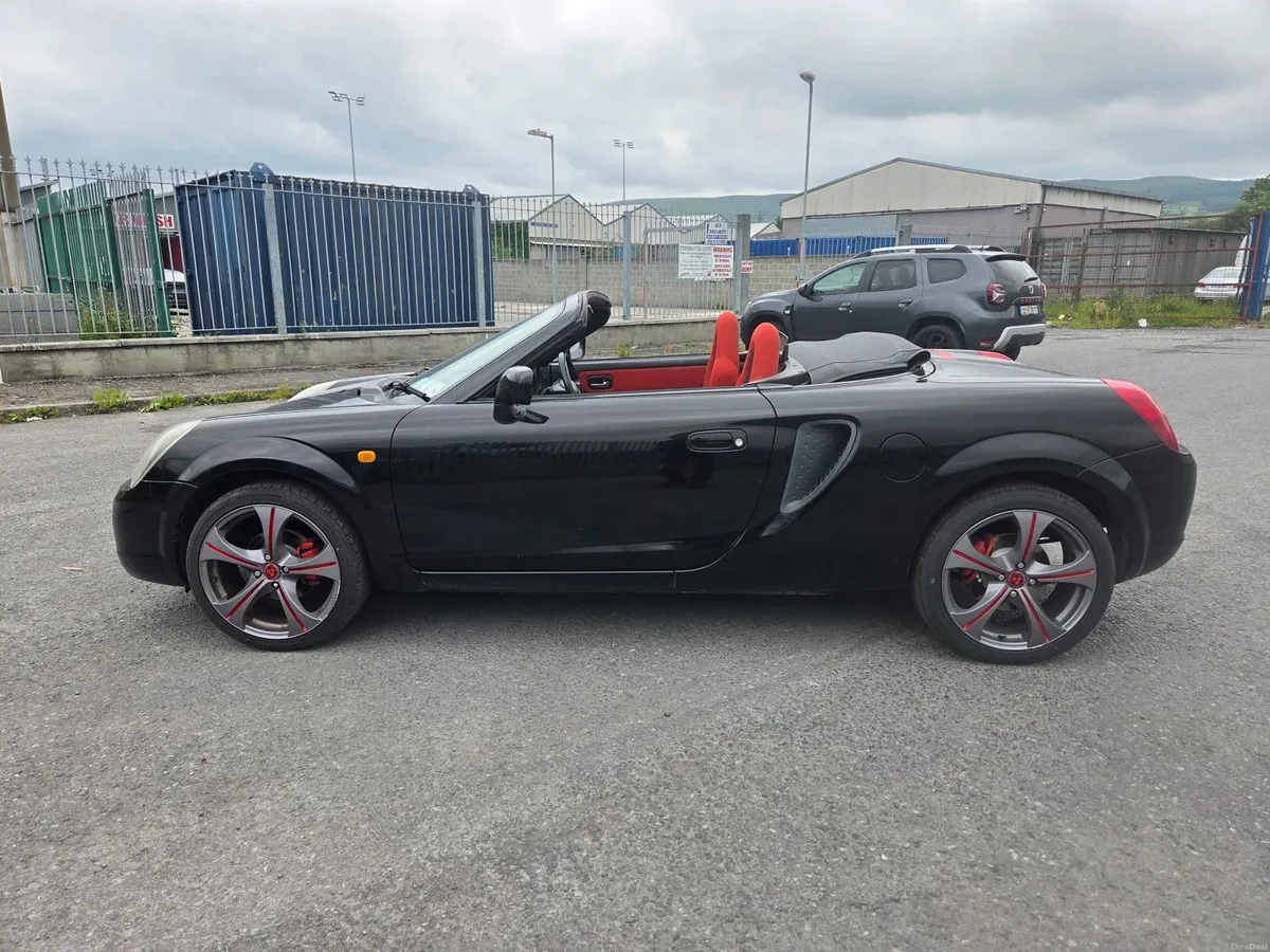 Toyota MR2 2000 - Image 2