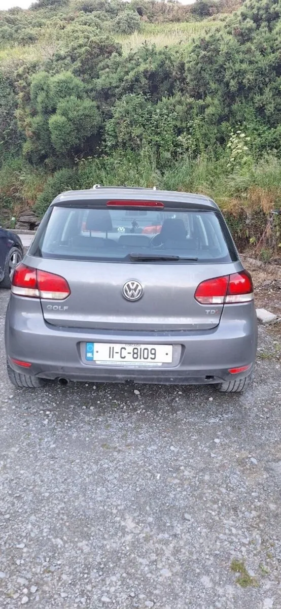 Volkswagen Golf 2011 - Image 1