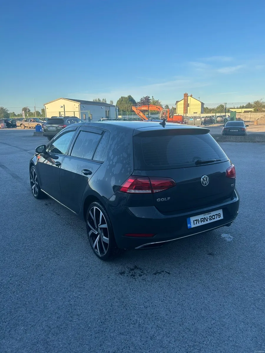 2017 Volkswagen Golf - Image 4