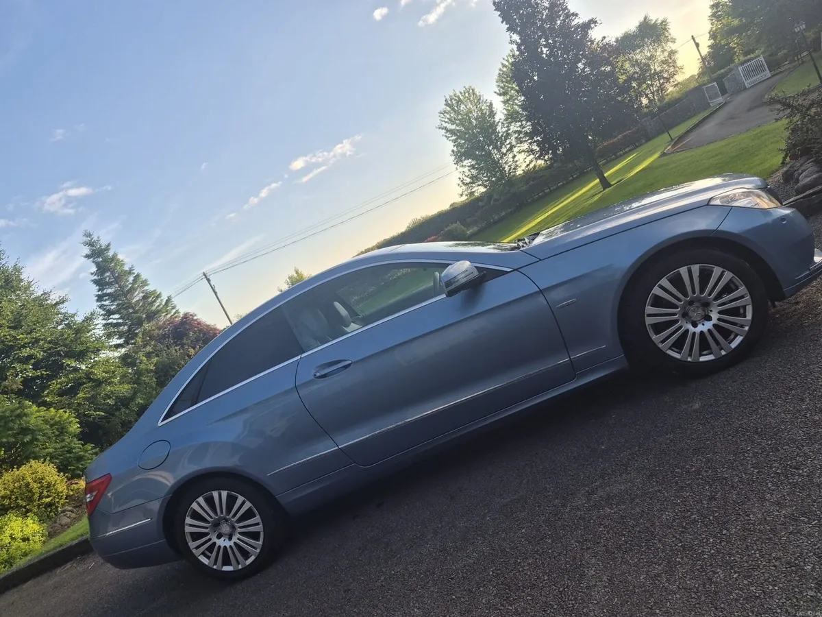 Mercedes - Image 6