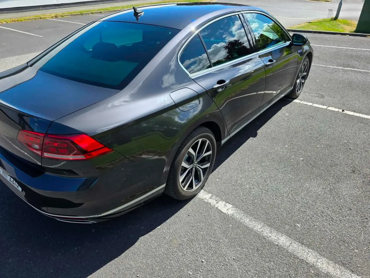 VOLKSWAGEN PASSAT 212 GT 1.4 HYBRID PETROL TURBO - Image 3
