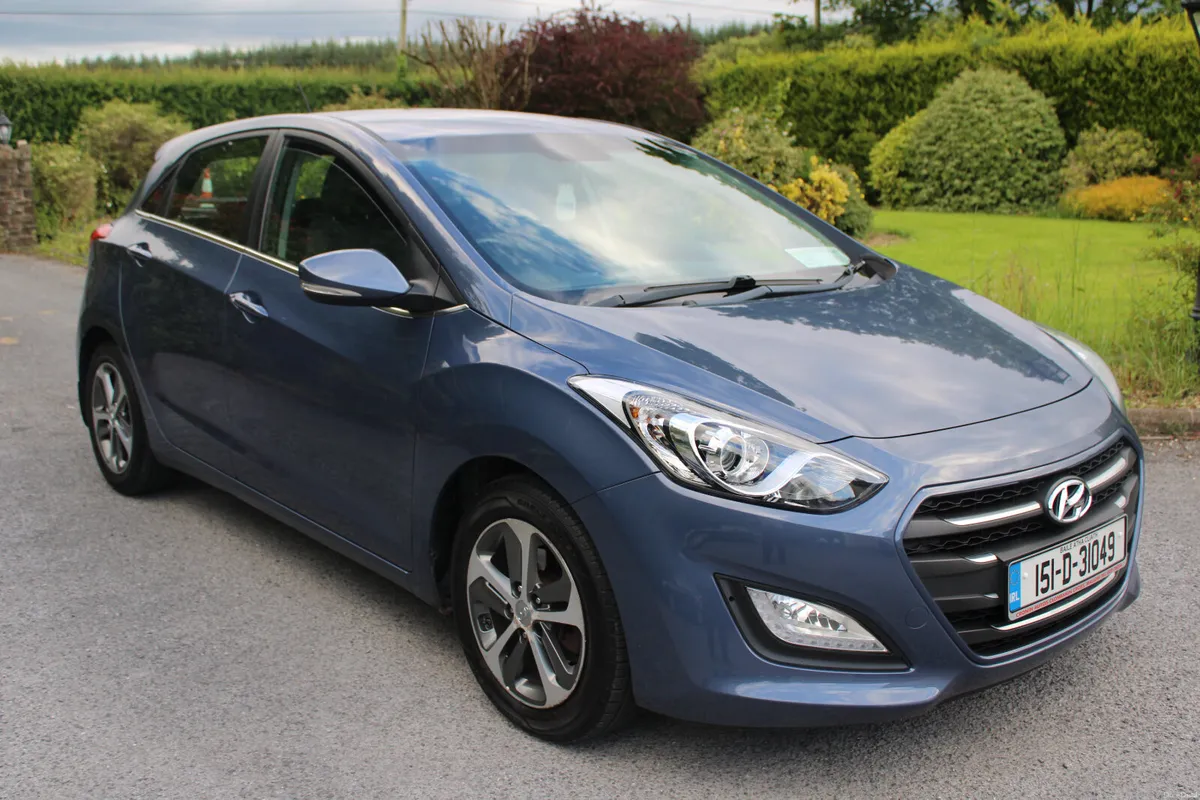 2015 HYUNDAI i30 DELUXE 1.6 CRDI 5dr. - Image 1