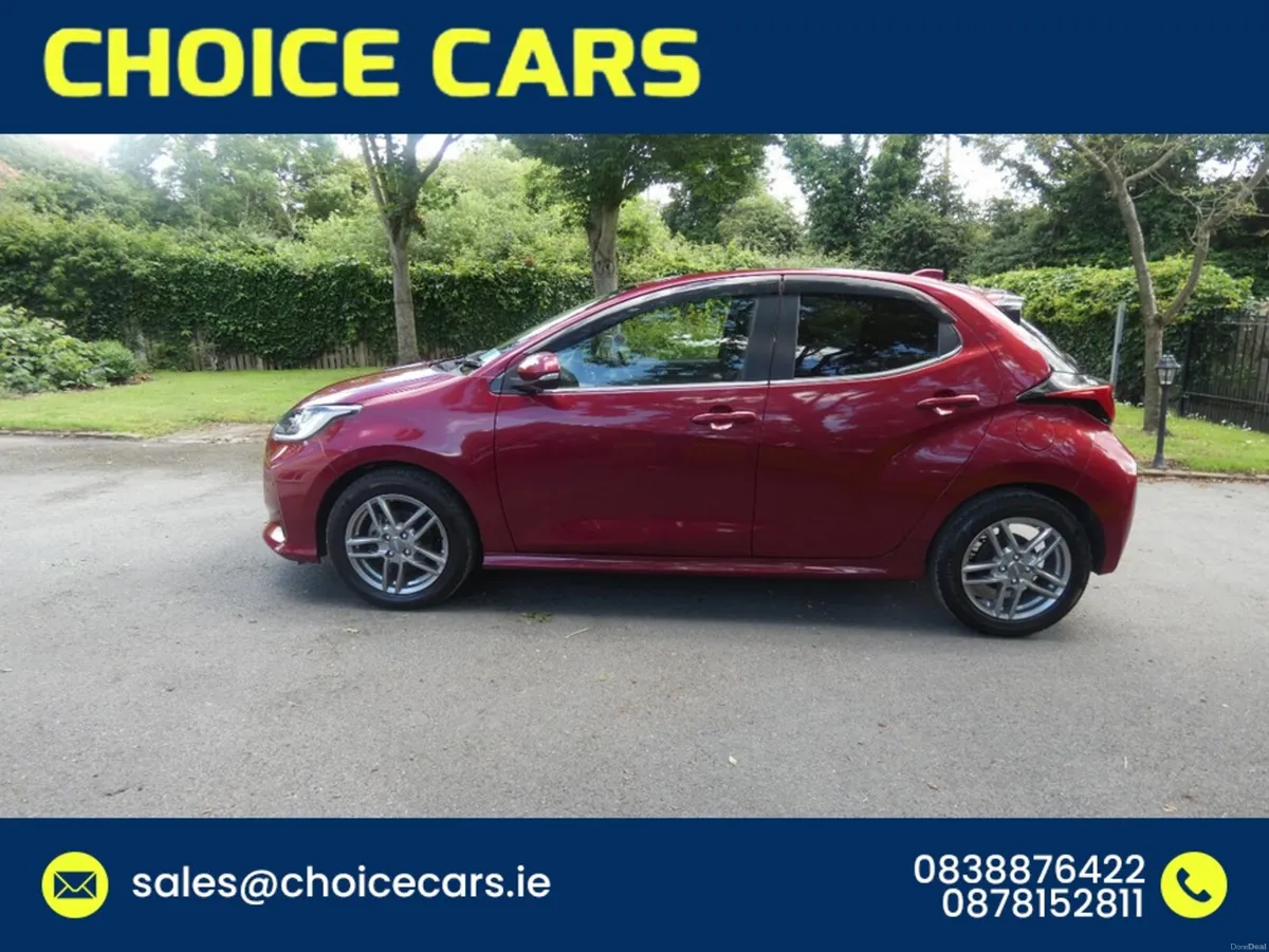 Toyota Yaris 1.5 AUTO HYBRID - Image 4