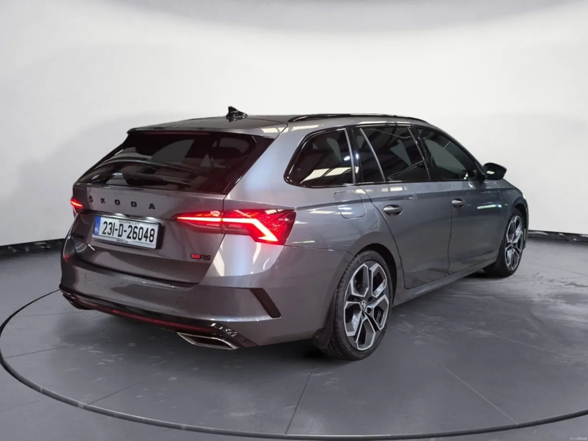 Skoda Octavia RS Combi 2.0 TDI Auto 200BHP - Image 5