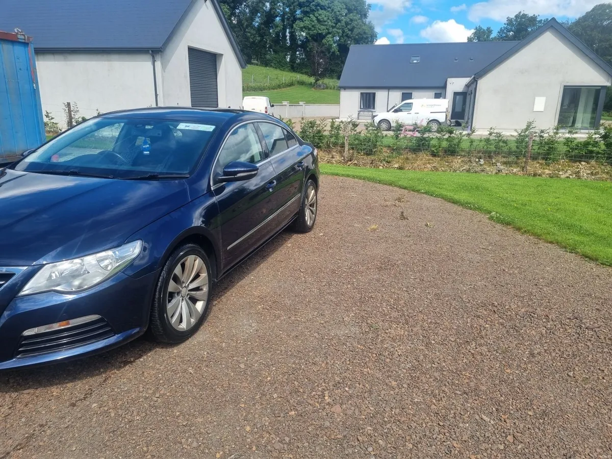 Volkswagen Passat 2011 - Image 3