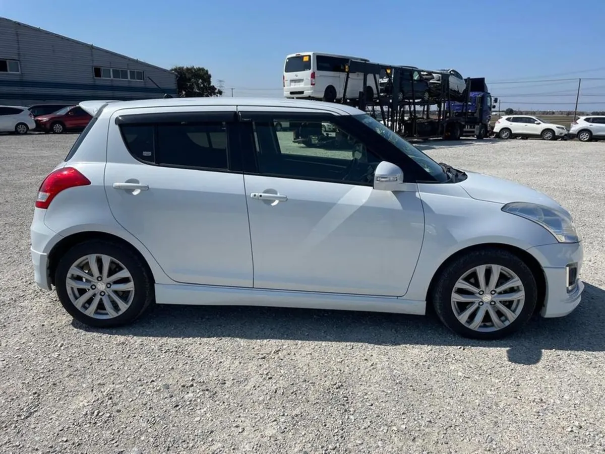 Suzuki Swift RS - Image 2