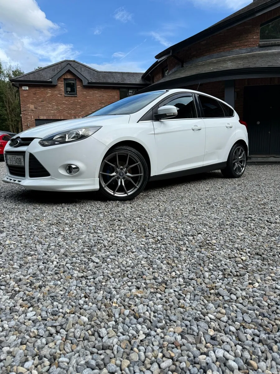 Ford focus - Image 2