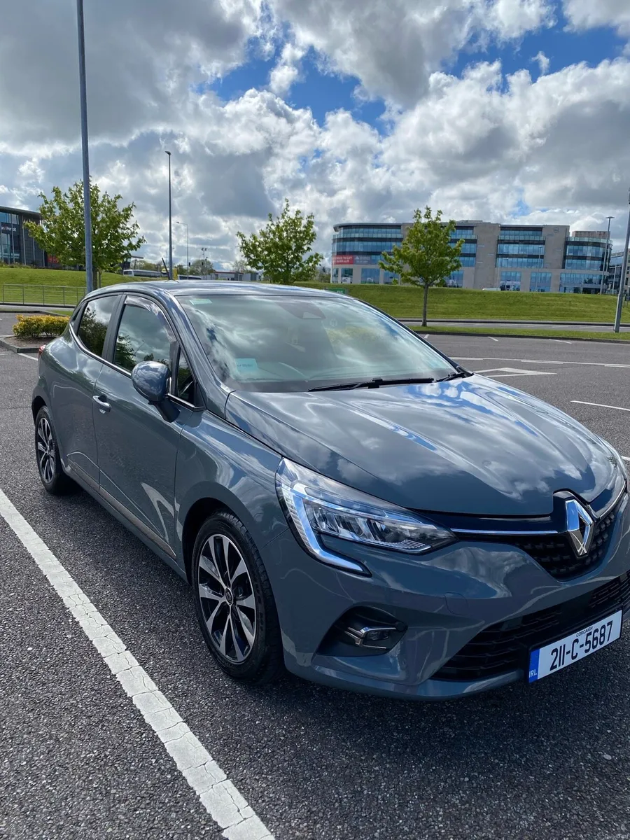 2021 Renault Clio Iconic TCe 100 - Image 5
